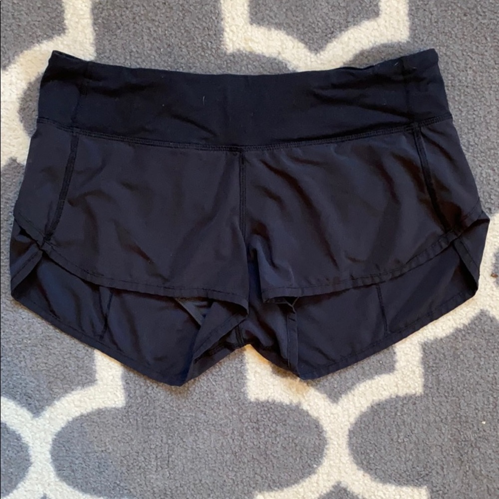 Lululemon black shorts